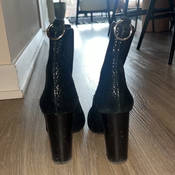 PAIGE Black Boots - Picture 4 of 4